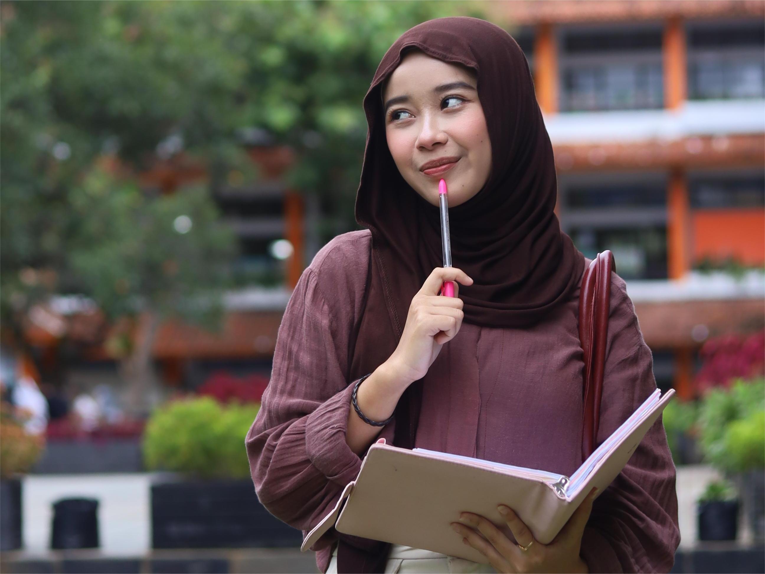 Apakah Kuliah Bisa Jadi Investasi Terbaik untuk Masa Depan? Ini Buktinya