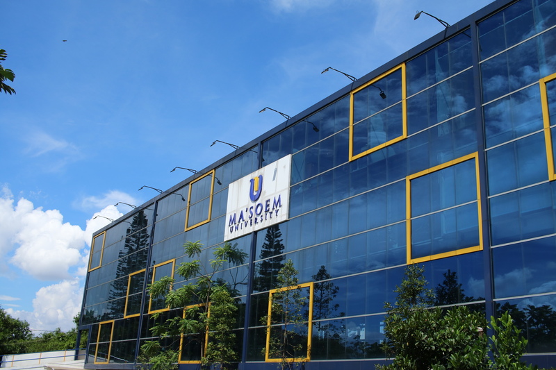 Kuliah Manajemen Bisnis Syariah di Bandung: Kuliah Terjangkau dengan Arah Karier Jelas dan Jiwa Wirausaha