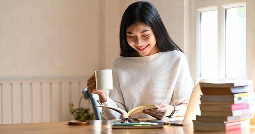 Peran Pendidikan dalam Memahami Antonim Dialog