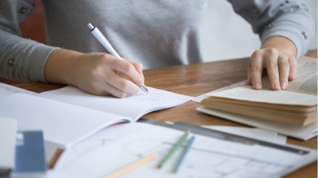 Analogi TIU: Cara Mengatasi Kecemasan Saat Ujian